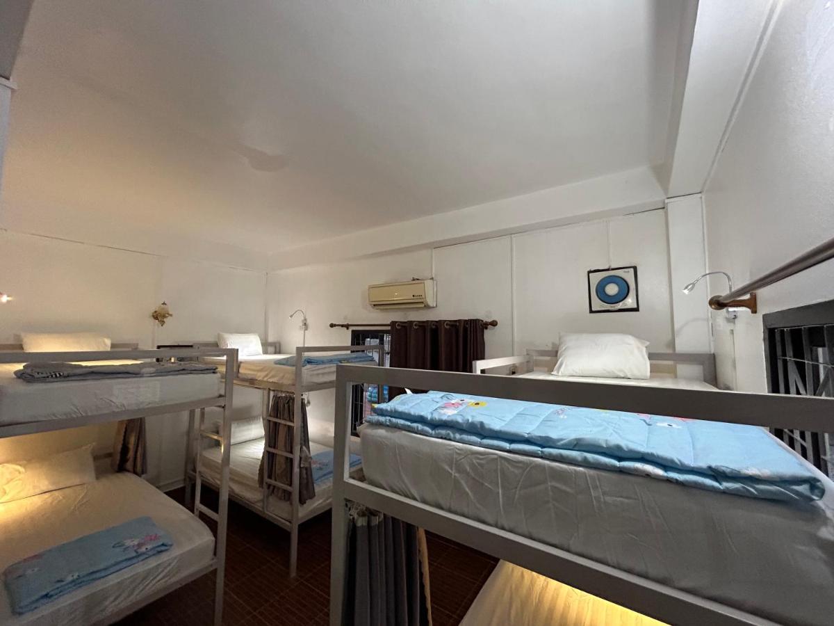 Vang Vieng Backpackers Hostel Екстер'єр фото