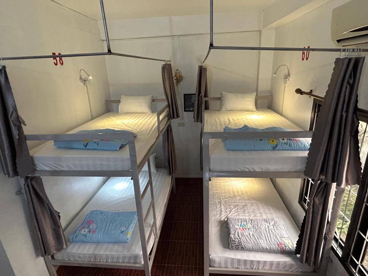 Vang Vieng Backpackers Hostel Екстер'єр фото
