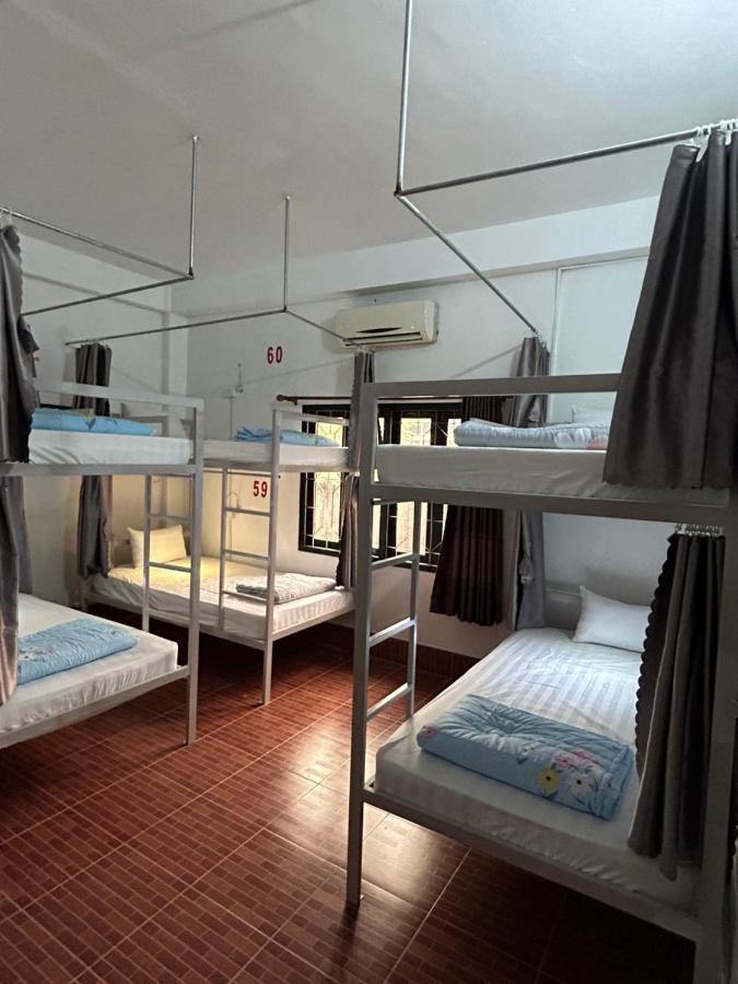 Vang Vieng Backpackers Hostel Екстер'єр фото