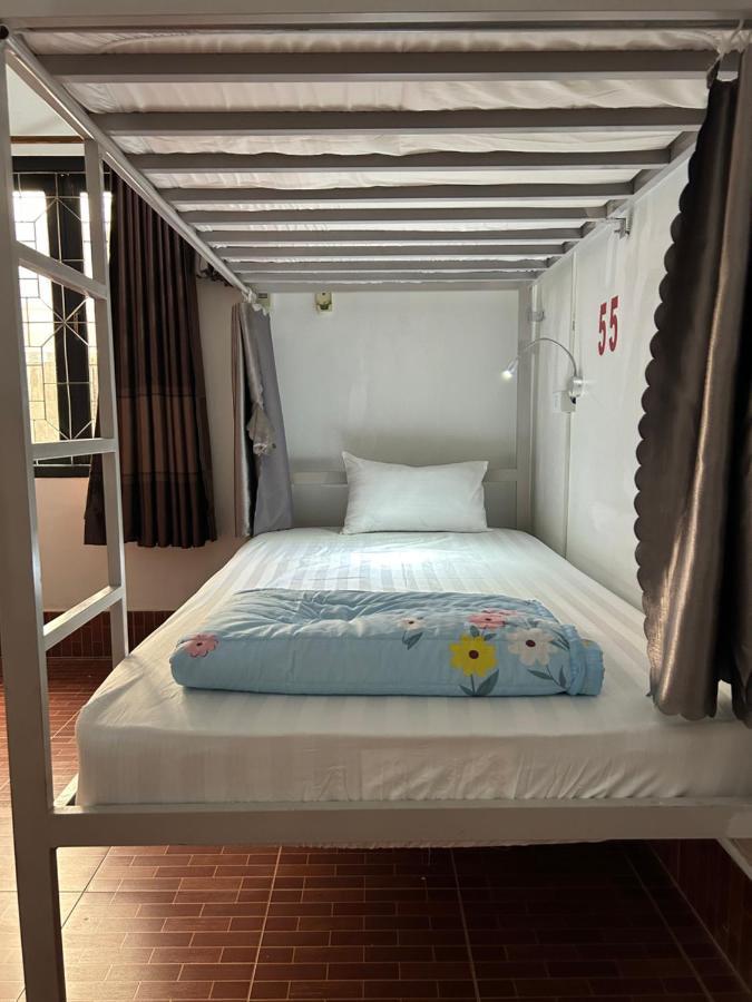 Vang Vieng Backpackers Hostel Екстер'єр фото