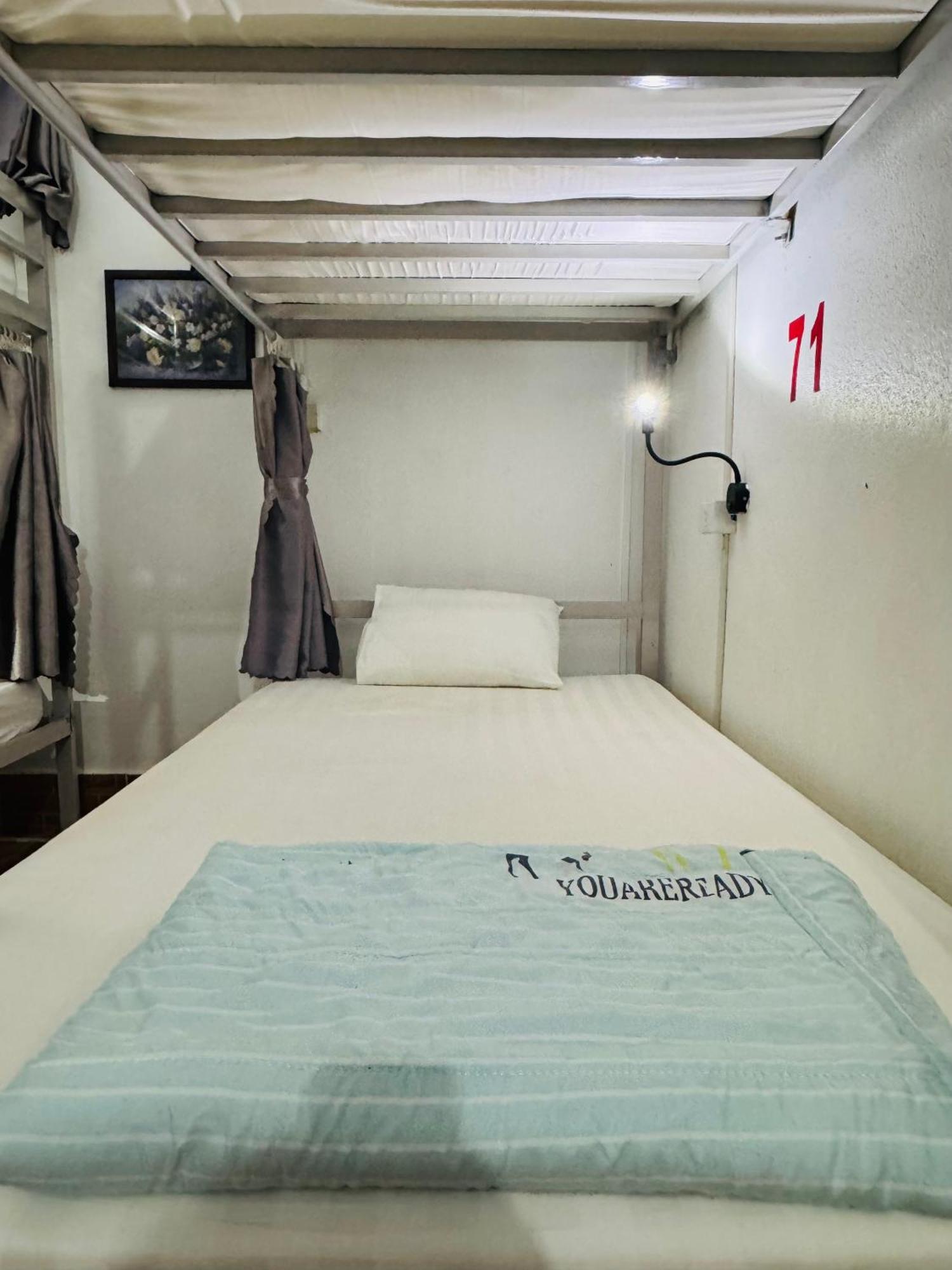Vang Vieng Backpackers Hostel Екстер'єр фото