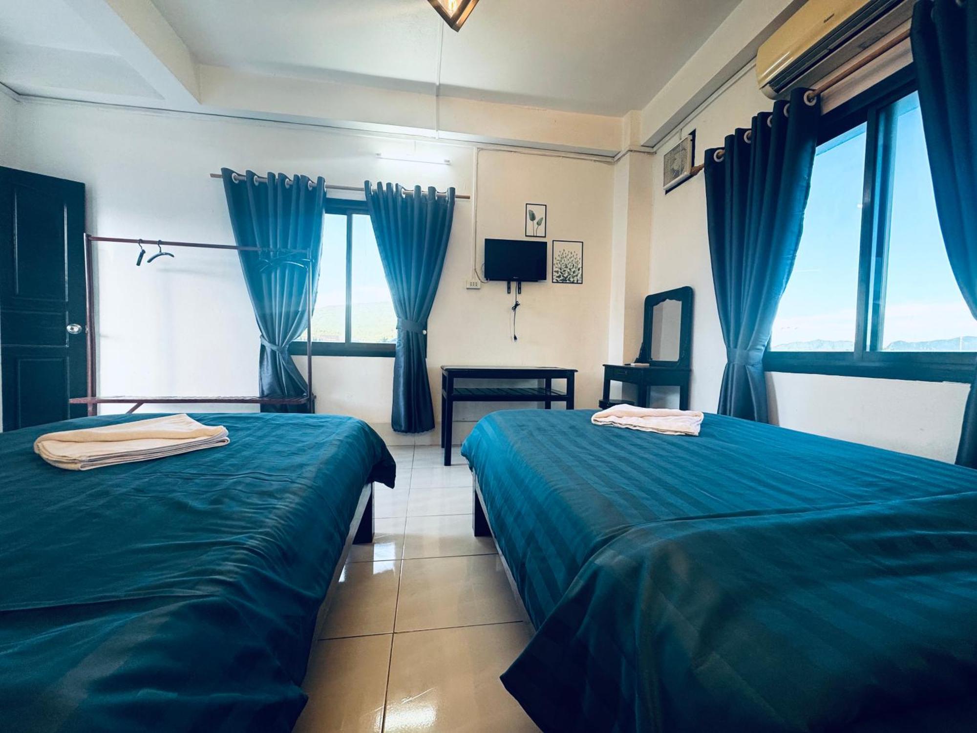 Vang Vieng Backpackers Hostel Екстер'єр фото
