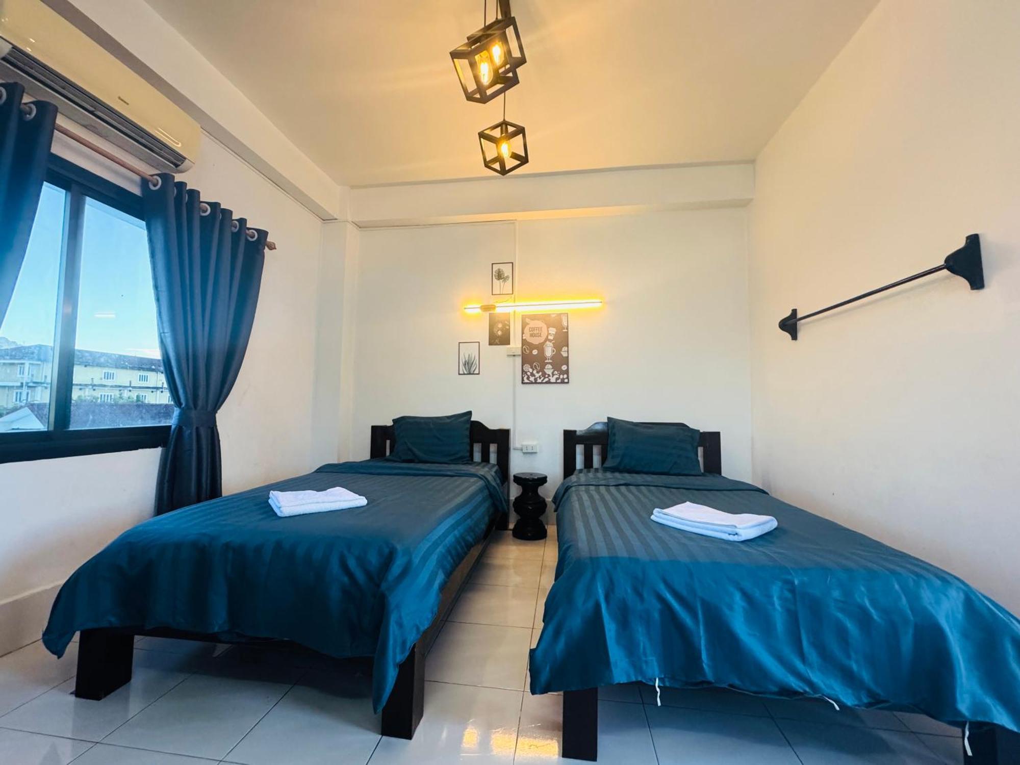 Vang Vieng Backpackers Hostel Екстер'єр фото